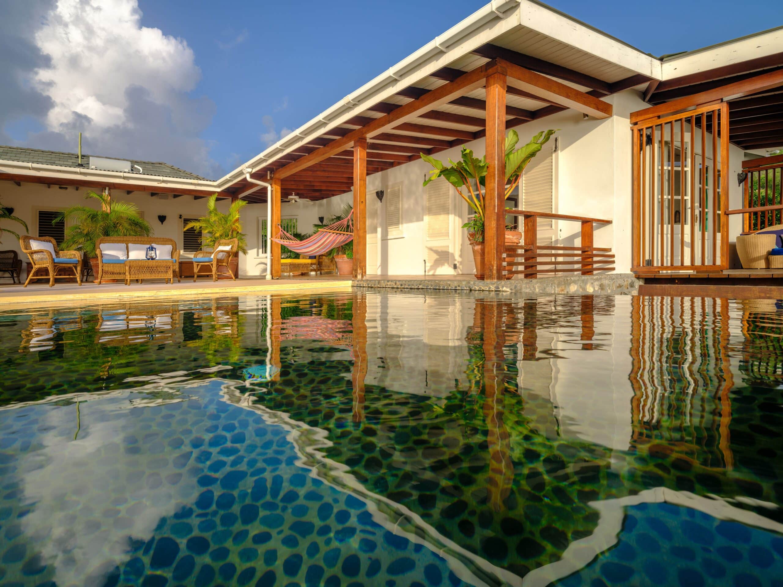 retreat house, infinity pool, lower bay, bequia Photo
